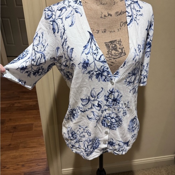 Talbots Cream short Sleeve Button Down sweater - Picture 3 of 12